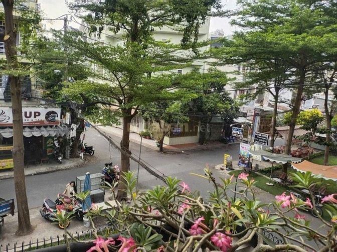 Bán siêu BIỆT THỰ GÓC 3 MẶT TIỀN  13X21m, 2 lầu Đường thông 10m