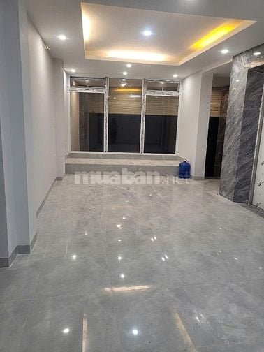  Mặt bằng kinh doanh tầng 1 nhà mặt đường, thuận tiện  ,trung tâm