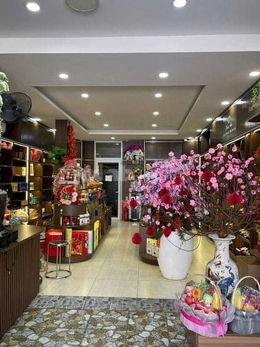 Bán Nhà 2MT Sân Bay đường Cửu Long, Ngang 5.3mm Cn 90m2, giá 28 tỷ