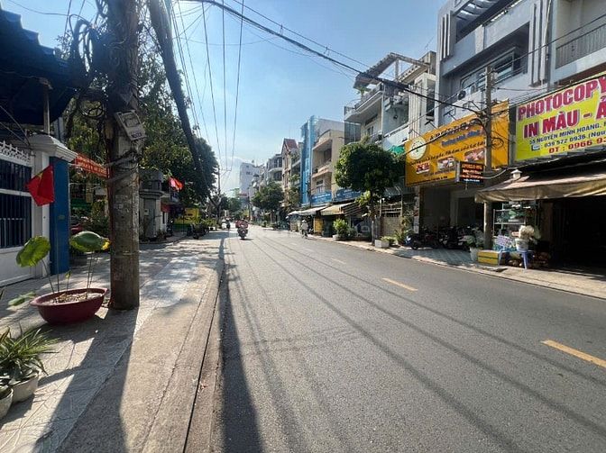 Bán Nhà MT Nguyễn Minh Hoàng, Ngang 5, Cn 73.8m, Hầm 4 Tầng, giá 28 tỷ