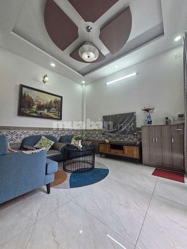 Bán nhà riêng 1 sẹt đường quang trung p8 GV, dt 41m, 3 lầu, 5PN, 7WC