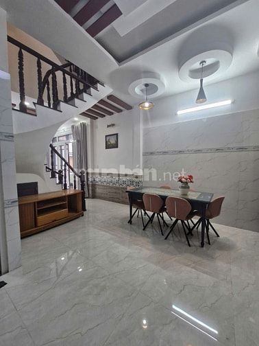 Bán nhà riêng 1 sẹt đường quang trung p8 GV, dt 41m, 3 lầu, 5PN, 7WC