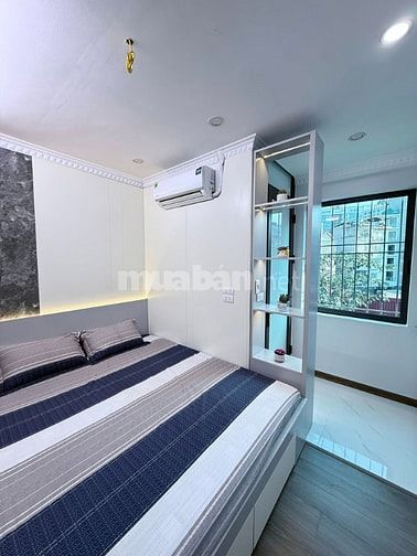 Siêu hiếm Kim Mã 20m2, 3T, 10m ra mặt phố, full nội thất, 	