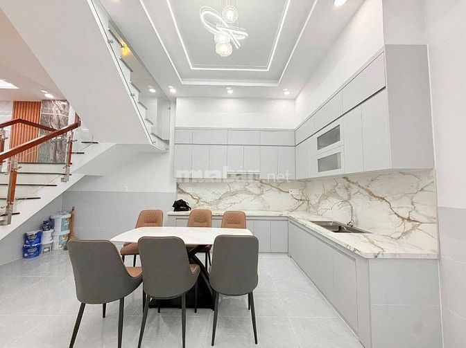 BÁN NHÀ MỚI XÂY PHƯỜNG DĨ AN,THÀNH PHỐ HỒ CHÍ MINH,DIỆN TÍCH:129M2