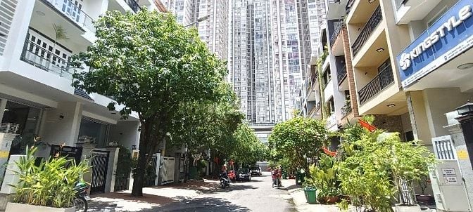 Bán nhà mặt tiền đường số 16 khu Him Lam Phường Tân Hưng Quận 7