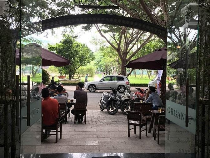 ORGANIC COFFEE cần GẤP 2 kỹ thuật  kiêm giao hàng máy pha cà phê!