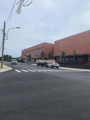 Bán Biệt Thự Góc 2MT, 9x19.5m, khu Phong Phú 5, ngay bến xe Q8