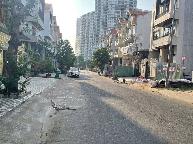 biệt thự 7,5x20m tại Khu đô thị Him Lam Kênh Tẻ, Quận 7, TL