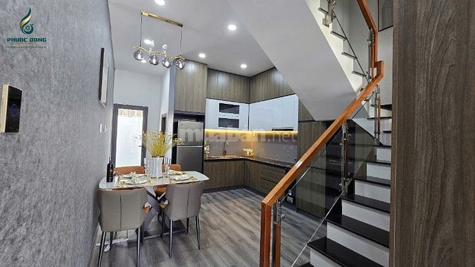 Bán nhà phố Phước Đông New City 1 trệt 2 lầu giá 2,19 tỷ cho thuê 15tr