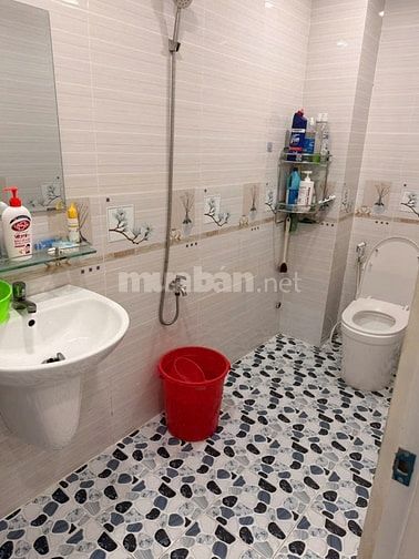 Chính chủ bán nhà mặt tiền đường 23 (Phạm Văn Đồng) - sát bên Gigamall