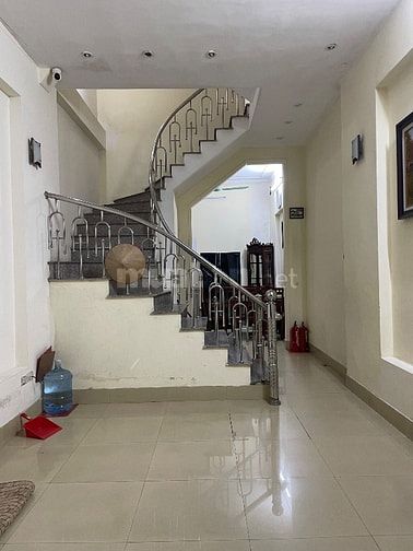 Bán nhà KBT  4 tầng lô góc 44m2 ngõ 68 Cầu Giấy 
