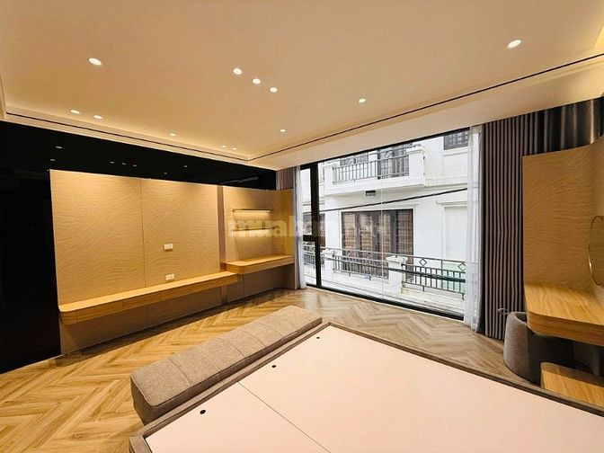 Bán gấp nhà phố Nguyễn Thị Thập, ô tô tránh, diện tích 86m2, mặt tiền 