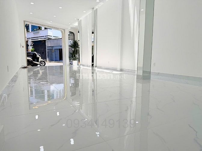 MT Nguyễn Trọng Tuyển NGANG 5,1m. 4 tầng mới 100%. Thu nhập 55tr/tháng