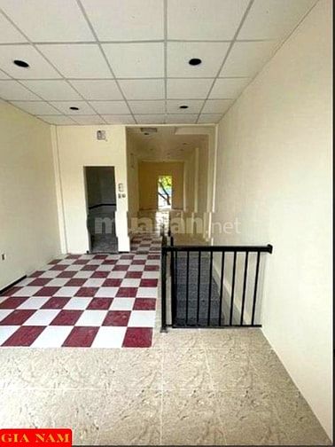 BÁN NHÀ MẶT TIỀN : 70 HÒA BÌNH - P. 5 - Q. 11 - TPHCM.