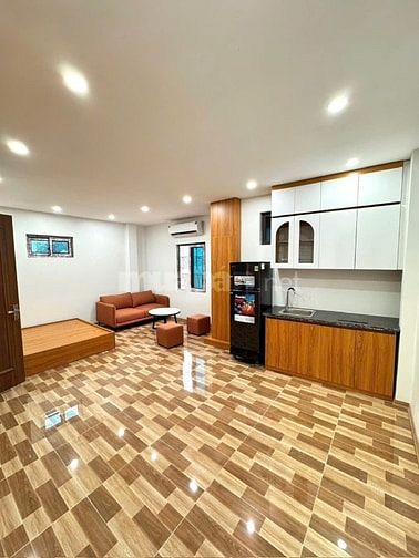 bán CHDT 6 tầng mới xây, có thang máy, full đồ. 