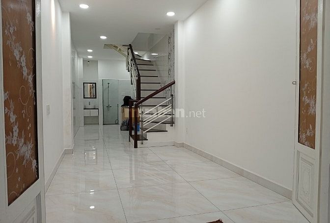 Nhà nguyên căn 10,5 triệu, hẻm Nguyễn Cảnh Chân, quận 1