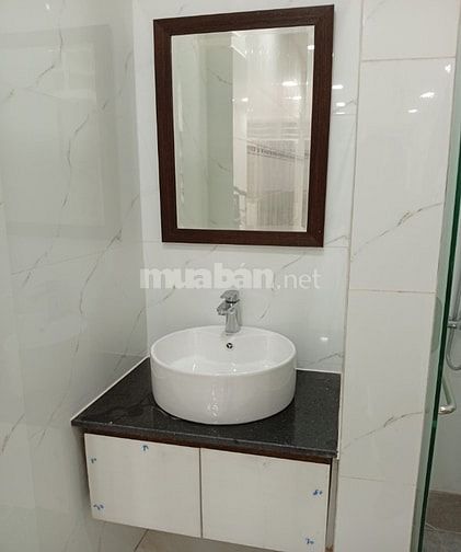 Nhà nguyên căn 10,5 triệu, hẻm Nguyễn Cảnh Chân, quận 1