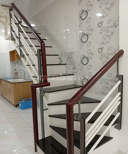 Nhà nguyên căn 10,5 triệu, hẻm Nguyễn Cảnh Chân, quận 1