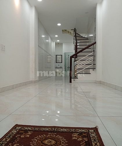 Nhà nguyên căn 10,5 triệu, hẻm Nguyễn Cảnh Chân, quận 1
