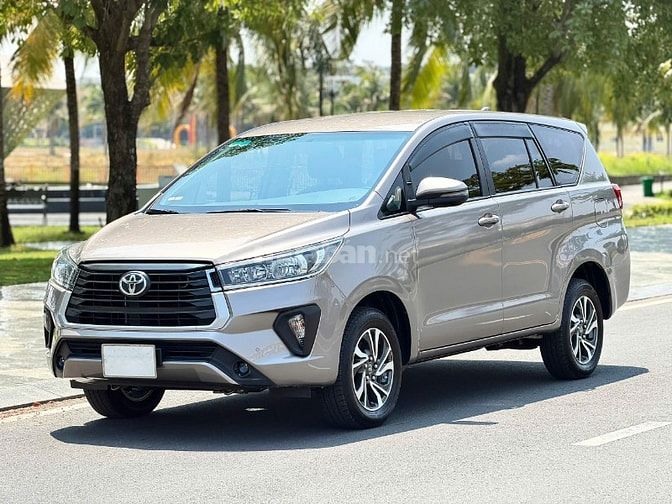 🐦‍🔥 TOYOTA INNOVA 2.0E  • Odo : 65.000km • Sản xuất 2022 Model 2022