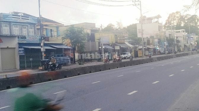 GIẢM SỐC 7.5 TỶ –  Nhà 2 MT Đặng Thúc Vịnh 