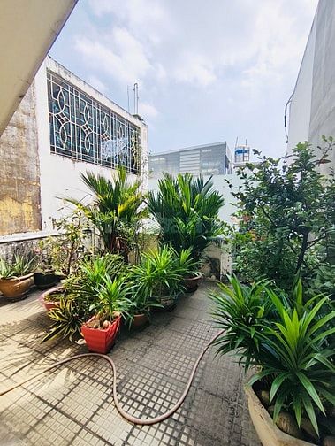 Ô tô 7m, 5.5 x 22m Hoàng Hoa Thám Tân Bình 3 tầng giá tốt Đầu tư