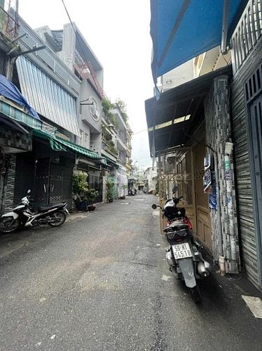 Bán nhà hẻm xe Hoàng Sa, Quận 3, 29m2, 3 tầng kinh doanh tốt, 2.99 tỷ