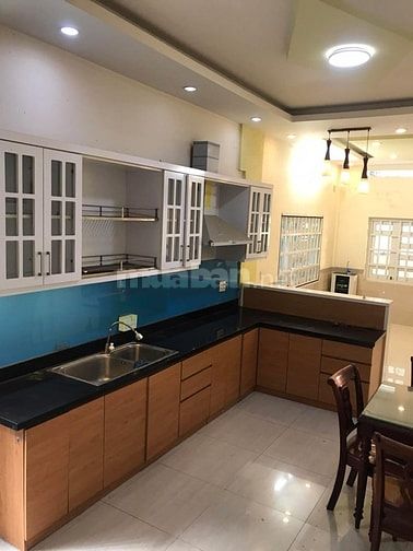 Nhà BIỆT THỰ mới, 1 lầu, 8m x 16m, 3PN(có máy lạnh), 3WC,hẻm 7m Bà Hom