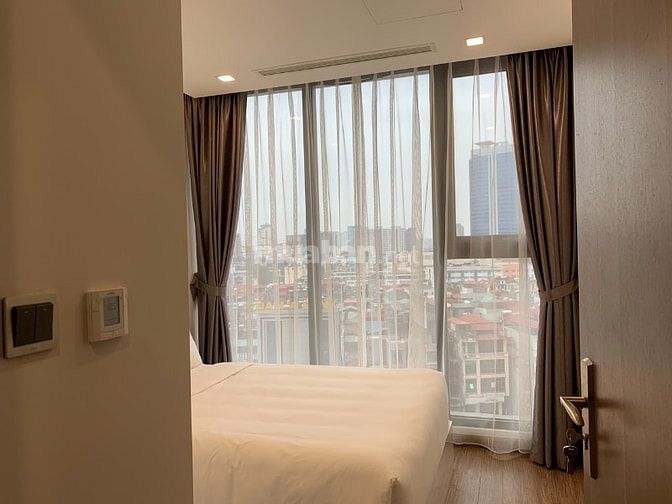 Chính Chủ Bán CCCC Vinhomes Metropolis Liễu Giai