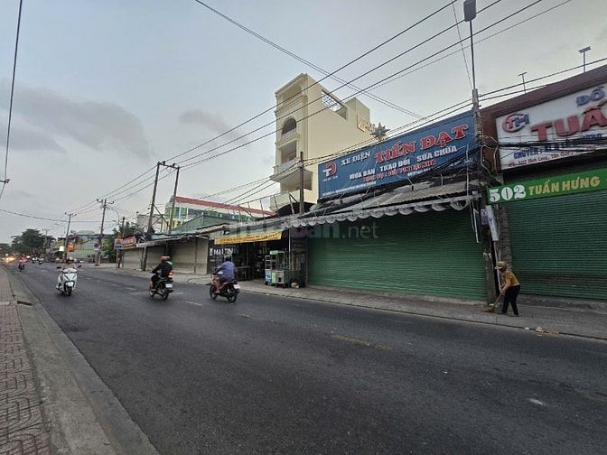 Mặt tiền Bình Long- Tân Phú. DT 16x48- DTKV 760m2- giá rẻ nhỉnh 70 TỶ