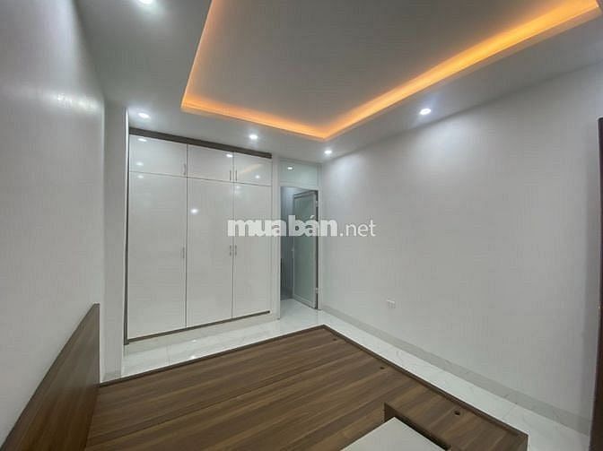 Cho thuê căn hộ cao cấp full đồ tại phố Đội Nhân- quận Ba Đình