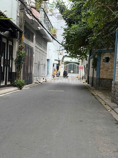 Nhà MỚI Đúc 2 Lầu,st- HXH Trường Chinh-Tân Bình. DT 4.8x12- nhỉnh 8 TỶ