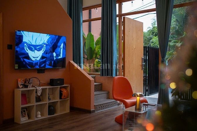 BÁN NHÀ PHONG CÁCH CHÂU ÂU – TÔNG CAM CHỦ ĐẠO – HẺM XE HƠI 8M GIÁ 5.3T