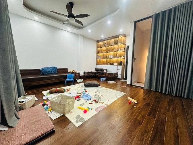 BÁN NHÀ DT 40M, GIÁ 6 TỶ 250 TRIỆU, NHÀ ĐẸP 5 TẦNG PHƯỜNG THƯỢNG CÁT