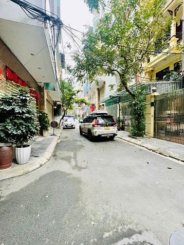 Nhà MẶT PHỐ LÔ GÓC Tây Sơn 8 Tầng Thang Máy 50m 40 Tỷ