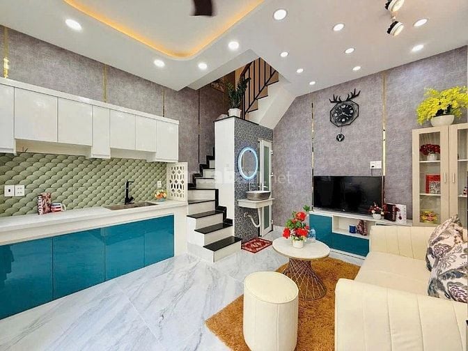 BÁN GẤP NHÀ 3 LẦU LÊ CÔNG PHÉP, Bình Tân, SHR. Giá 2Tỷ350 Chính Chủ