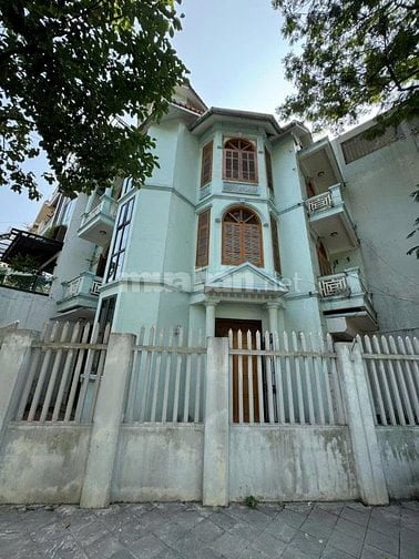 Bán nhà lô góc 3 mặt thoáng kim cương KĐT Định Công, 112m2, 56 tỷ