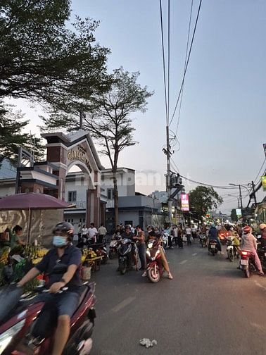 Bán Nhà hẻm xe hơi Đậu cửa Trịnh Thị dối ngay Chợ Gấu và Nhà Thờ Tân đ