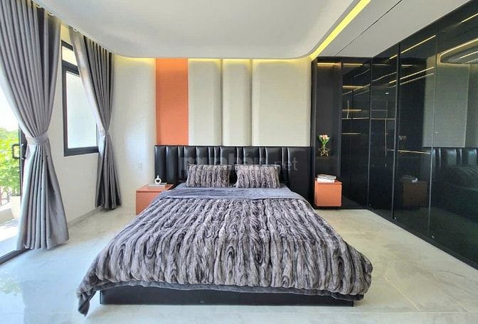 Nhà Chính Chủ. SHR. Đường Thạnh Xuân 25. Giá: ( 8.9 )tỷ