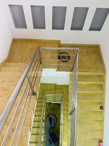 100m2 Hẻm ô tô 6m Hoàng Hoa Thám P13  5 x 20m, 3 tầng btct chỉ 13.2 Tỷ