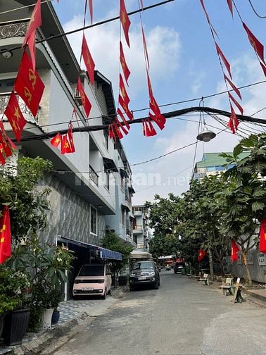 Bán CHDV siêu hot thuê sẵn 50tr/th,hẻm oto 8m ngay Quang Trung DT 68m2