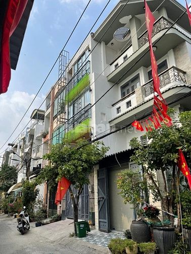 Bán CHDV siêu hot thuê sẵn 50tr/th,hẻm oto 8m ngay Quang Trung DT 68m2
