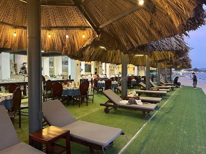 Palado Hotel tuyển trưởng sale, NV kinh doanh, marketing, lễ tân...