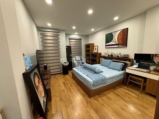 BÁN NHÀ MẶT TIỀN ĐƯỜNG ĐINH TIÊN HOÀNG, QUẬN 1