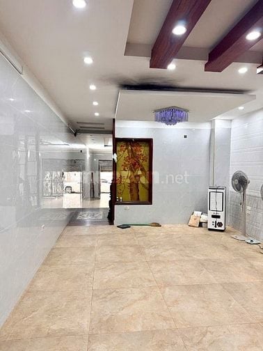Cho thuê nhà 80m2 x 4T Trần Đại Nghĩa, Hai Bà Trưng, MT 8m, giá 5x tri