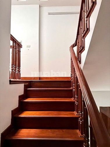Cho thuê nhà 80m2 x 4T Trần Đại Nghĩa, Hai Bà Trưng, MT 8m, giá 5x tri