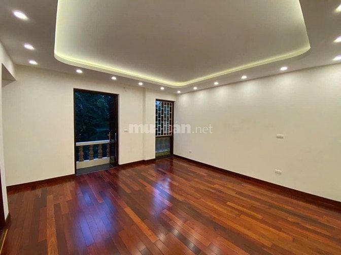 Cho thuê nhà 100m2 x 4T Hà Đông, nội thất xịn, mt5m, nhận nhà ngay