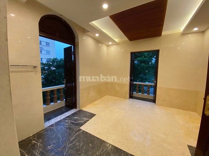 Cho thuê nhà 100m2 x 4T Hà Đông, nội thất xịn, mt5m, nhận nhà ngay