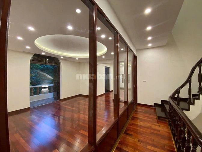 Cho thuê nhà 100m2 x 4T Hà Đông, nội thất xịn, mt5m, nhận nhà ngay