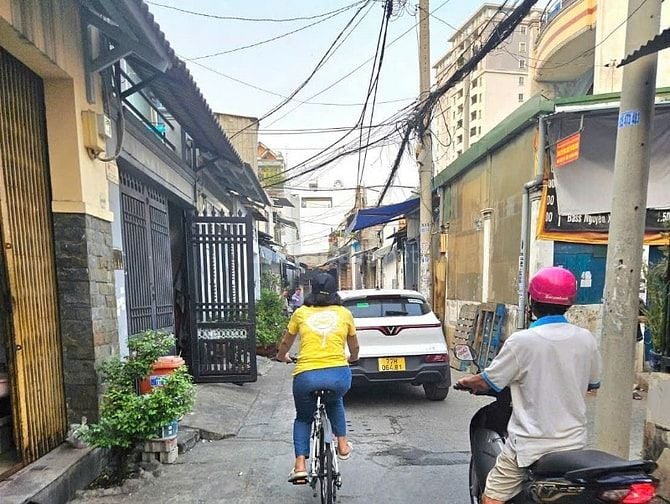 Bán đất hẻm oto Trường Chinh gần Cầu Tham Lương - Có thể tách 2 sổ